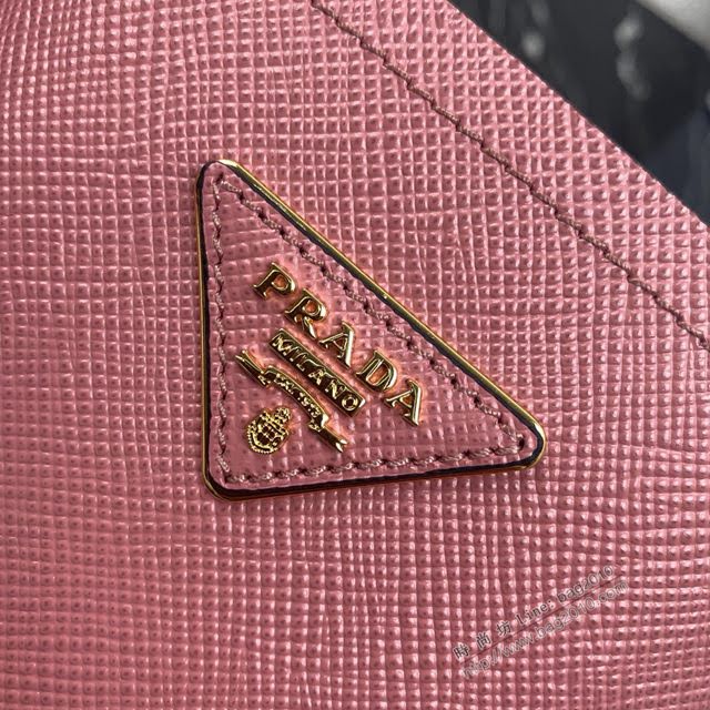 prada女包 普拉達專櫃經典爆款桶包 1BA217 Prada迷你號手提包 Prada Saffiano皮肩背包  pyd2274